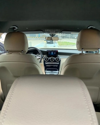 Mercedes-Benz GLC cena 199000 przebieg: 53000, rok produkcji 2020 z Kraków małe 137